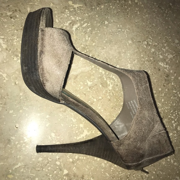 Fergie Kitana-Tan Heels. Leather. size 9 like new - Picture 4 of 10